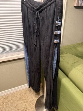 Boho Pants Black & Blue Size L EUC